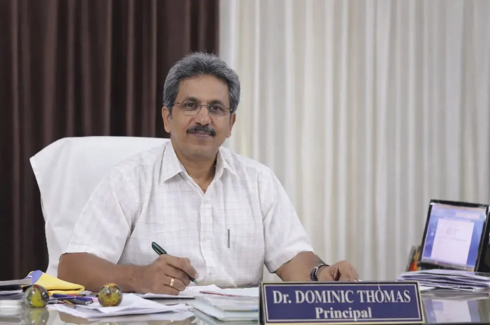 Dr. Dominic Thomas